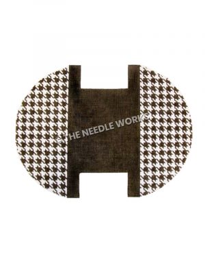 round clutch with black and white houndstooth pattern