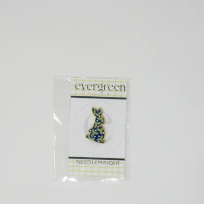 Floral Vine Bunny Needleminder